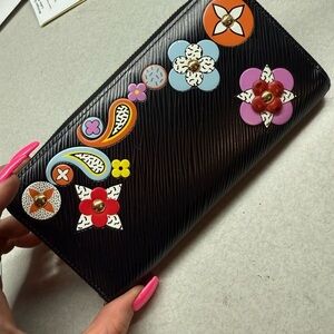 Louis Vuitton Epi Flower Zippy Wallet M62296